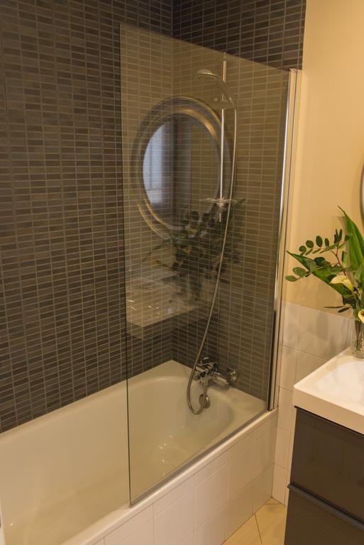 مالقة Ab Apartamentos Trinidad الغرفة الصورة